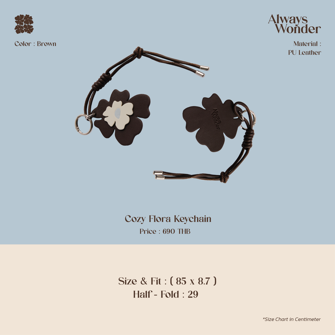 Cozy Flora Keychain | Brown