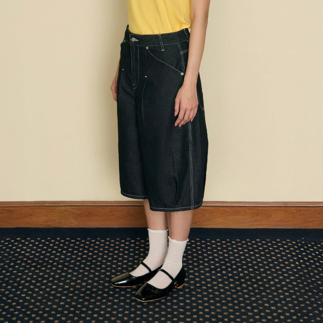 Between Moments Denim Capri | Charcoal