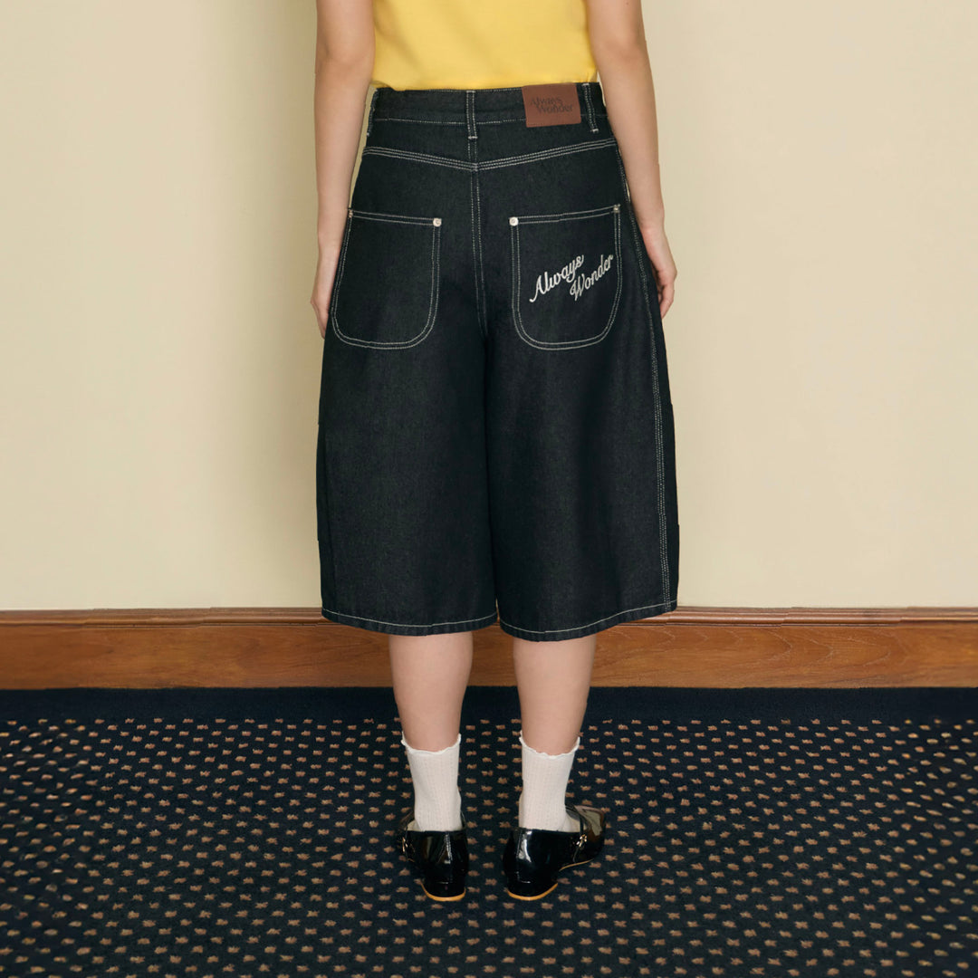 Between Moments Denim Capri | Charcoal