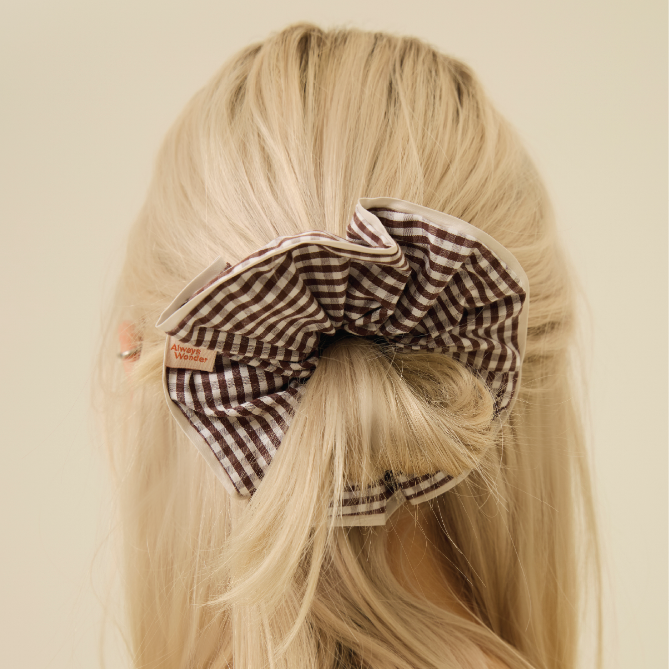 Cream SCRUNCHIES | Untitled Shade
