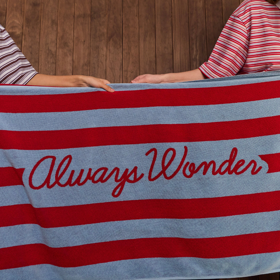 Everyday Comfort Towel | Cherry red with sky blue